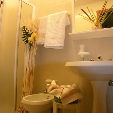 Meri 1956 E Cucina Ξενοδοχείο 2*