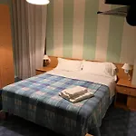 Meri 1956 E Cucina Szálloda 2*