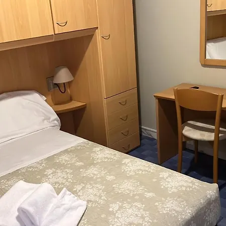 梅丽酒店 酒店 弗拉穆拉