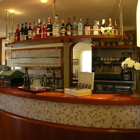 梅丽酒店 酒店 弗拉穆拉