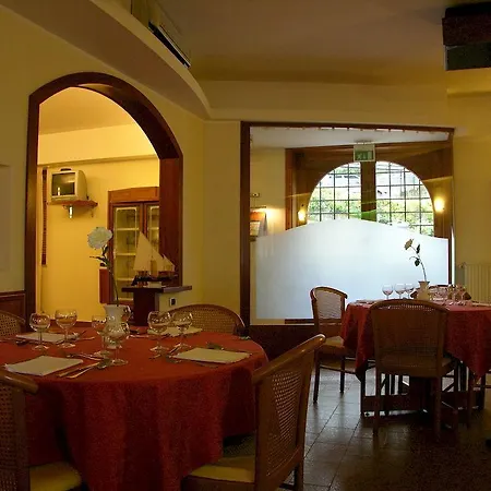 Hotel Meri 1956 E Cucina